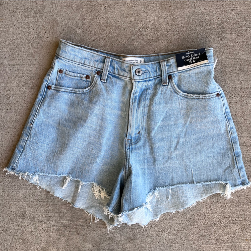 Abercrombie and Fitch the 90s relaxed cutoff shorts curve love Jean shorts